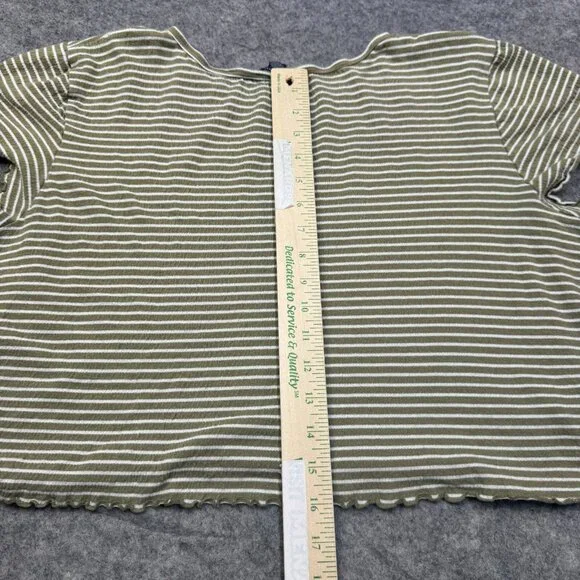 American Eagle T Shirt Womens XL Green Striped Ribbed Crop Top Lettuce Hem - Picture 6 of 8